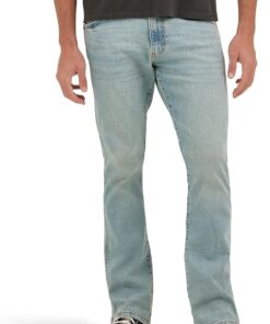 Wrangler Men's Regular Fit Bootcut Jean
