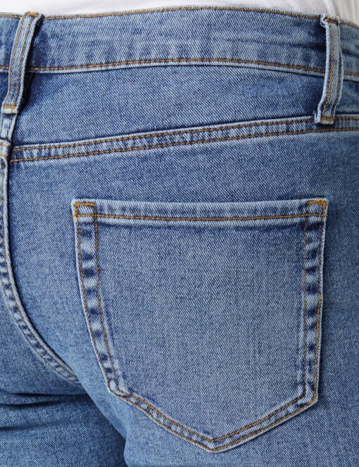 Amazon Essentials Men's Athletic-Fit Stretch Jeans - Image 6